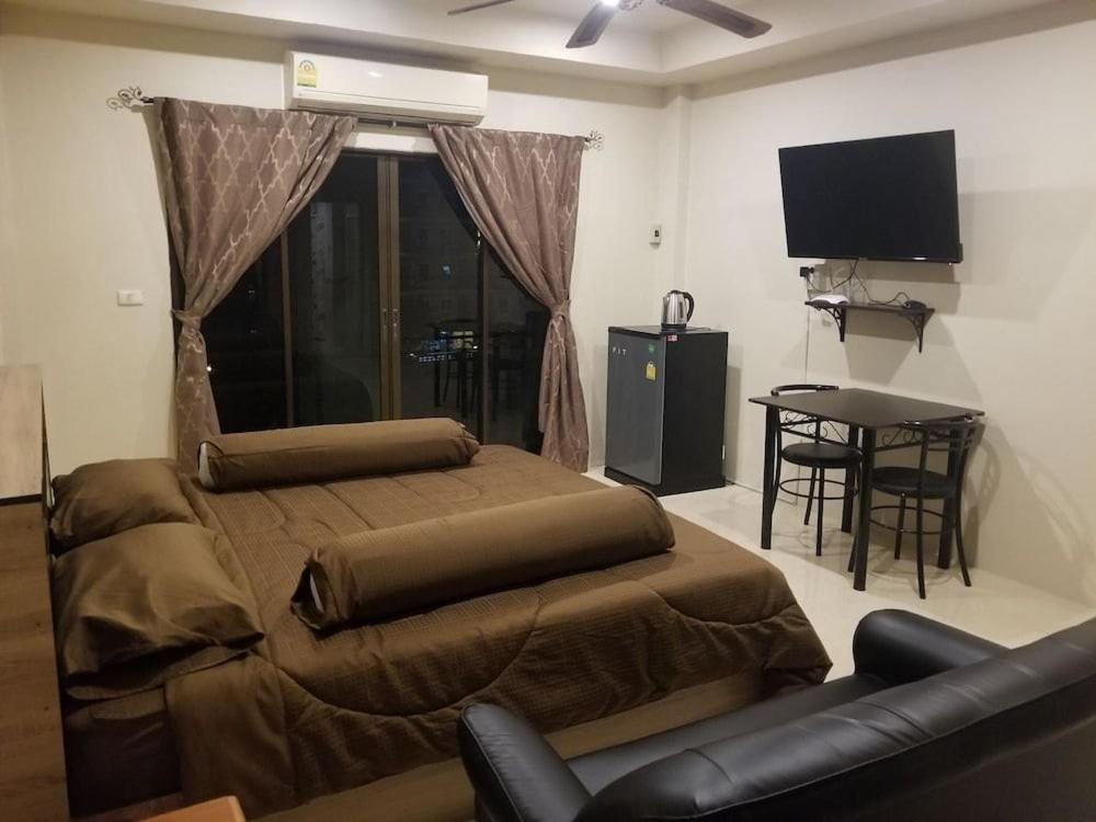 The Main Event Pattaya Bed & Breakfast ภายนอก รูปภาพ